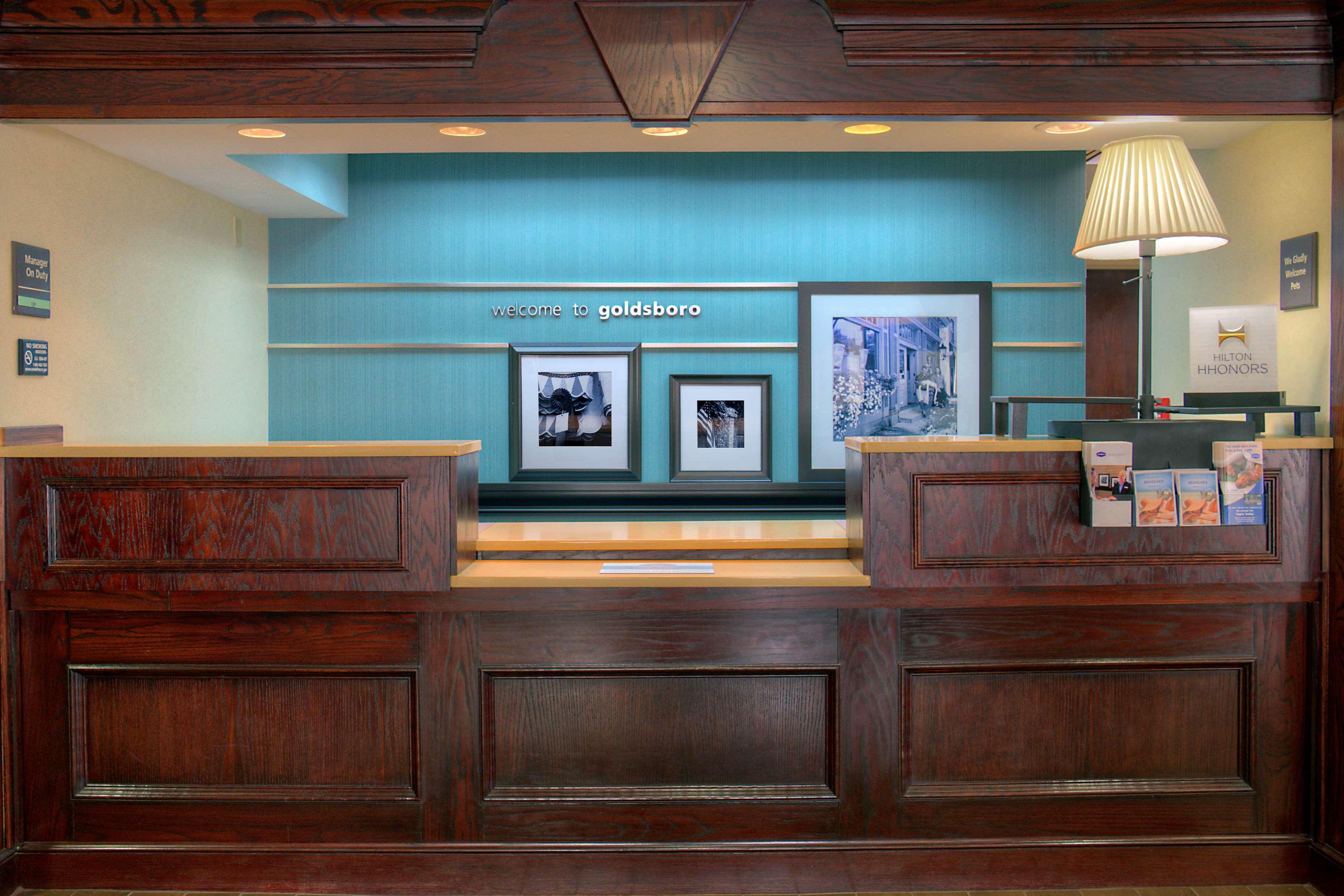 Hampton Inn Goldsboro Exteriör bild